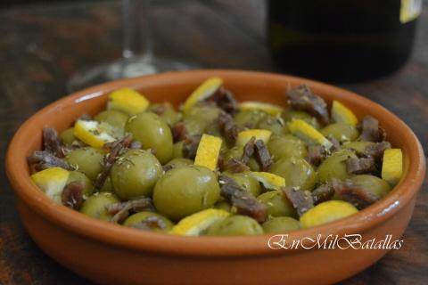 olives vertes en vinaigrette aux anchois - En Mil Batallas